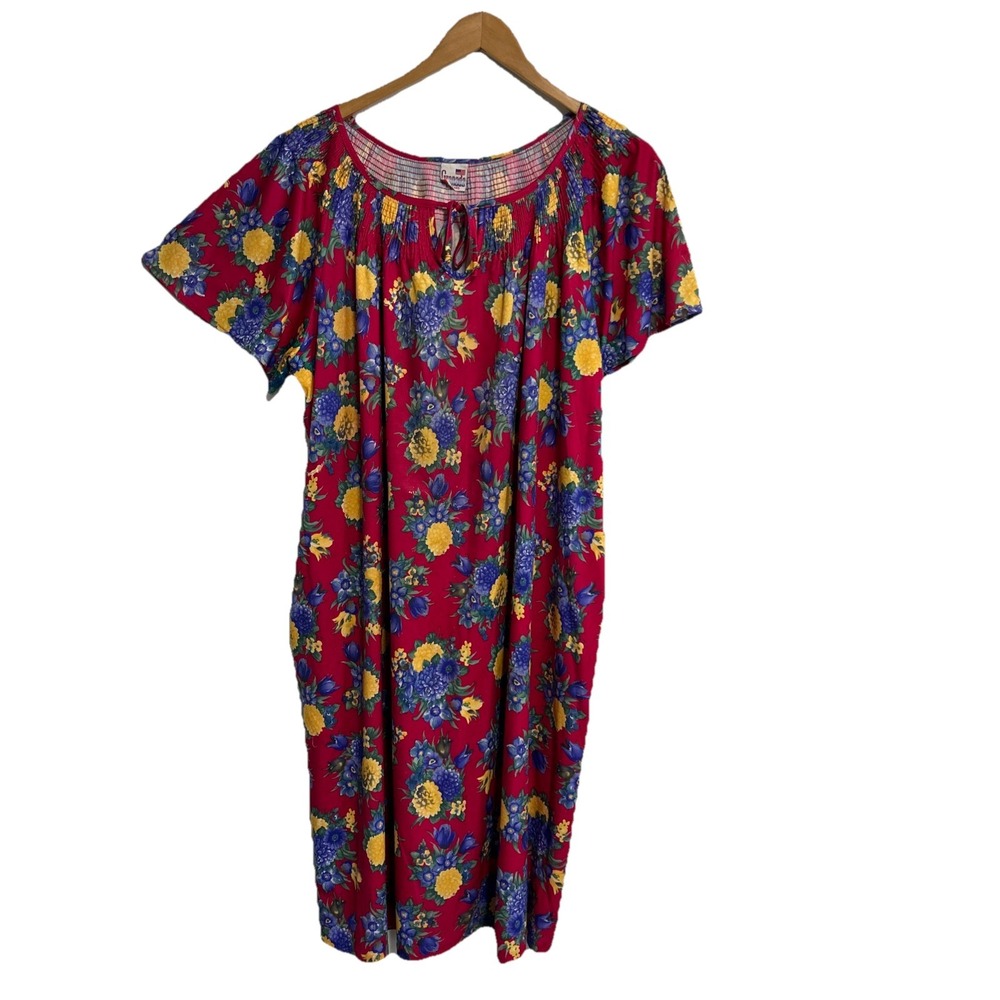 Vintage Women's Large Granada Floral Polyester Nightgown‎ Muumuu Pullover USA
